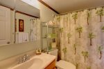 Private Master Bath with Tub/Shower Combo 
